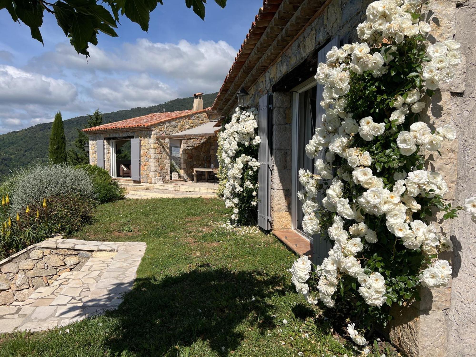 Villa La Genestiere - Familienoase Und Golfertraum Mit Infinity-Pool Und 180-Grad-Panoramablick Bis Zum Meer Seillans Exterior foto