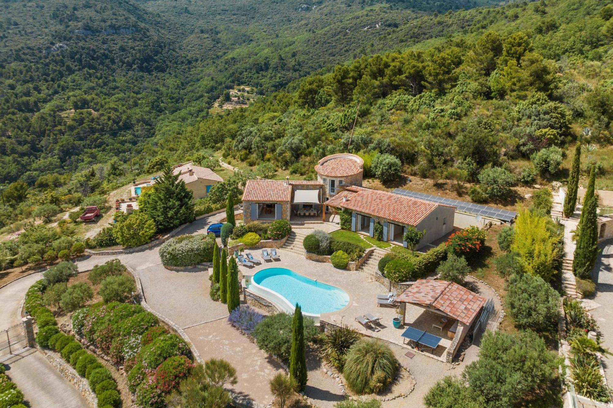 Villa La Genestiere - Familienoase Und Golfertraum Mit Infinity-Pool Und 180-Grad-Panoramablick Bis Zum Meer Seillans Exterior foto